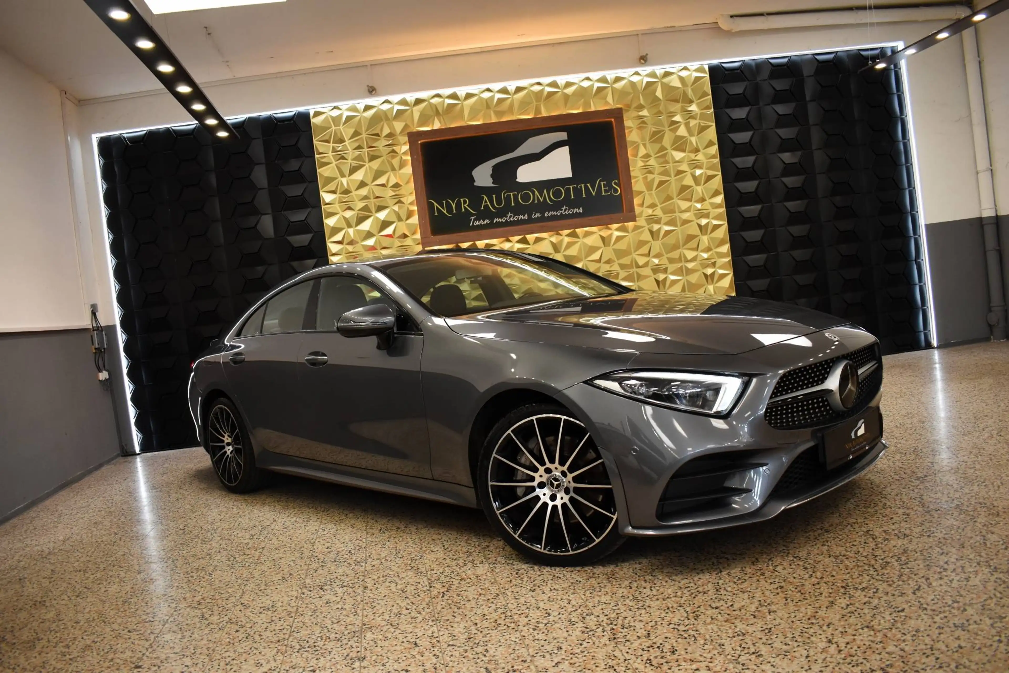 Mercedes-Benz CLS 450 Aut. 4MATIC, CLS 53 AMG LOOK, DISTRONIC, MULTIBEAM, KAMERA — photo 3