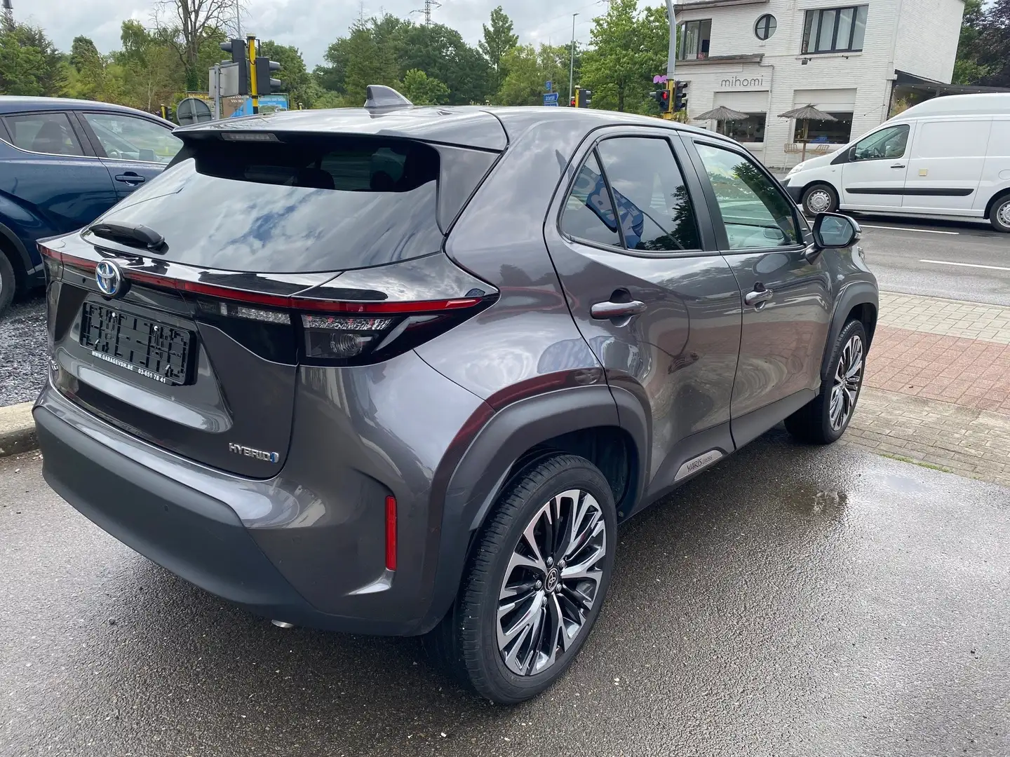 Toyota Yaris Cross Hybrid 1.5i VVT-i Elegant E-CVT MET GARANTIE Gris - 2