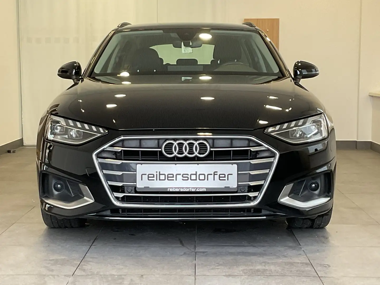 Audi A4 35 TDI advanced Schwarz - 2