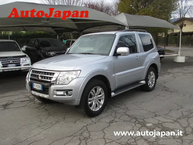Mitsubishi Pajero Sport 3.2 cr Instyle 3p auto