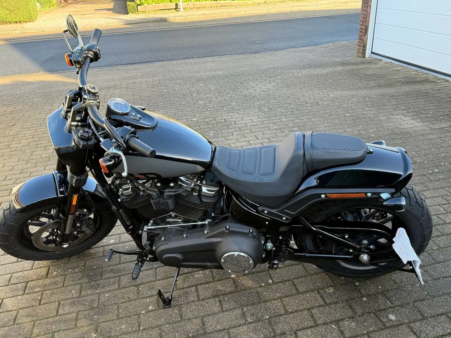 Harley-Davidson Fat Bob Negru - 1