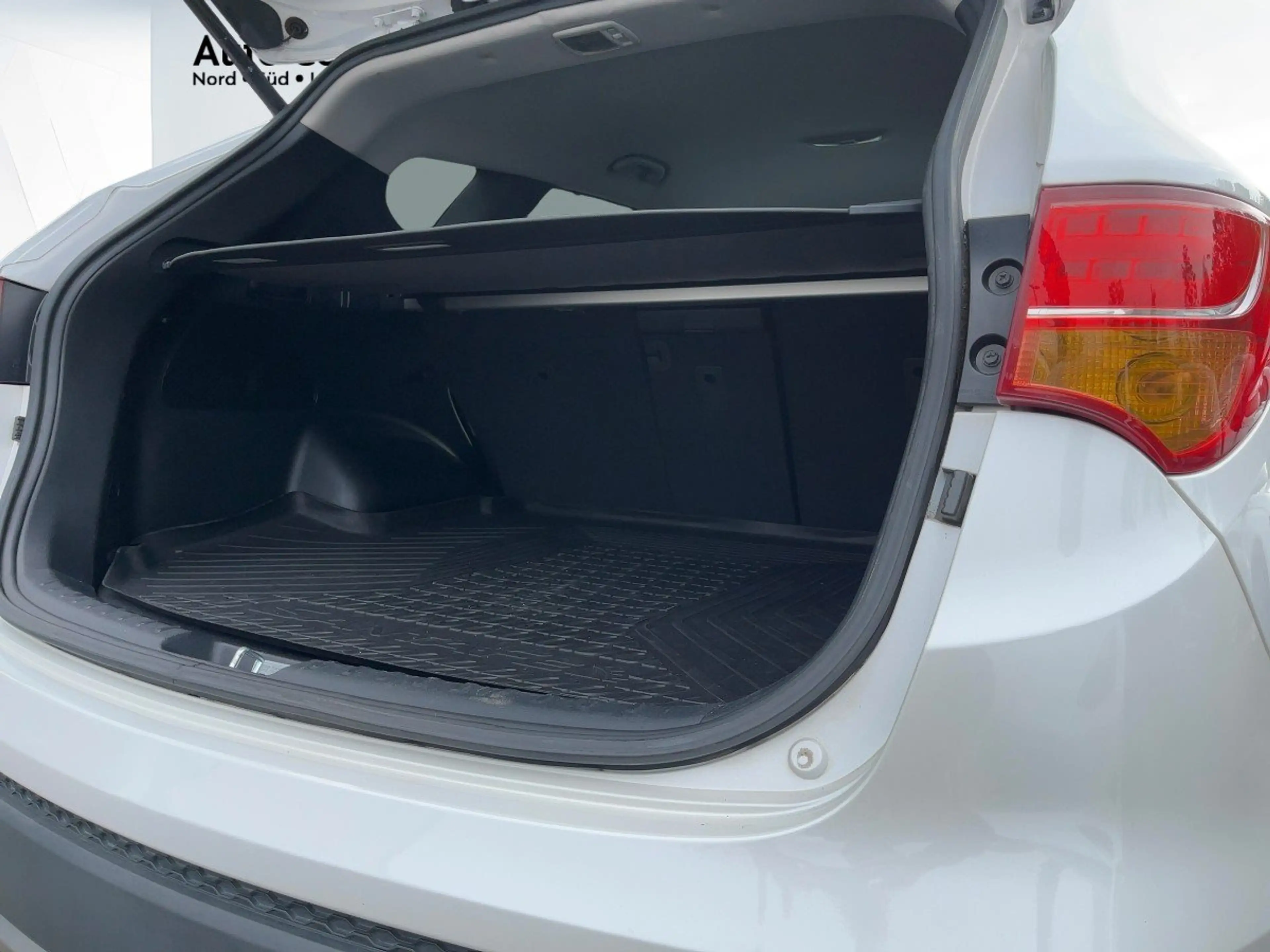 Hyundai SANTA FE AT6 Premium 4WD AHK/Xenon/Navi/4xSHZ/Kam — photo 9