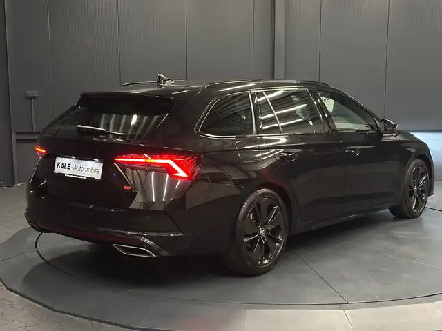 Skoda Octavia view 5