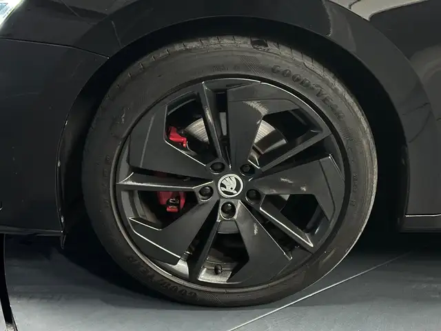 Skoda Octavia view 9