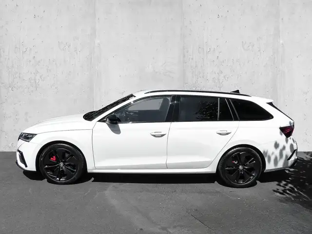 Skoda Octavia view 4