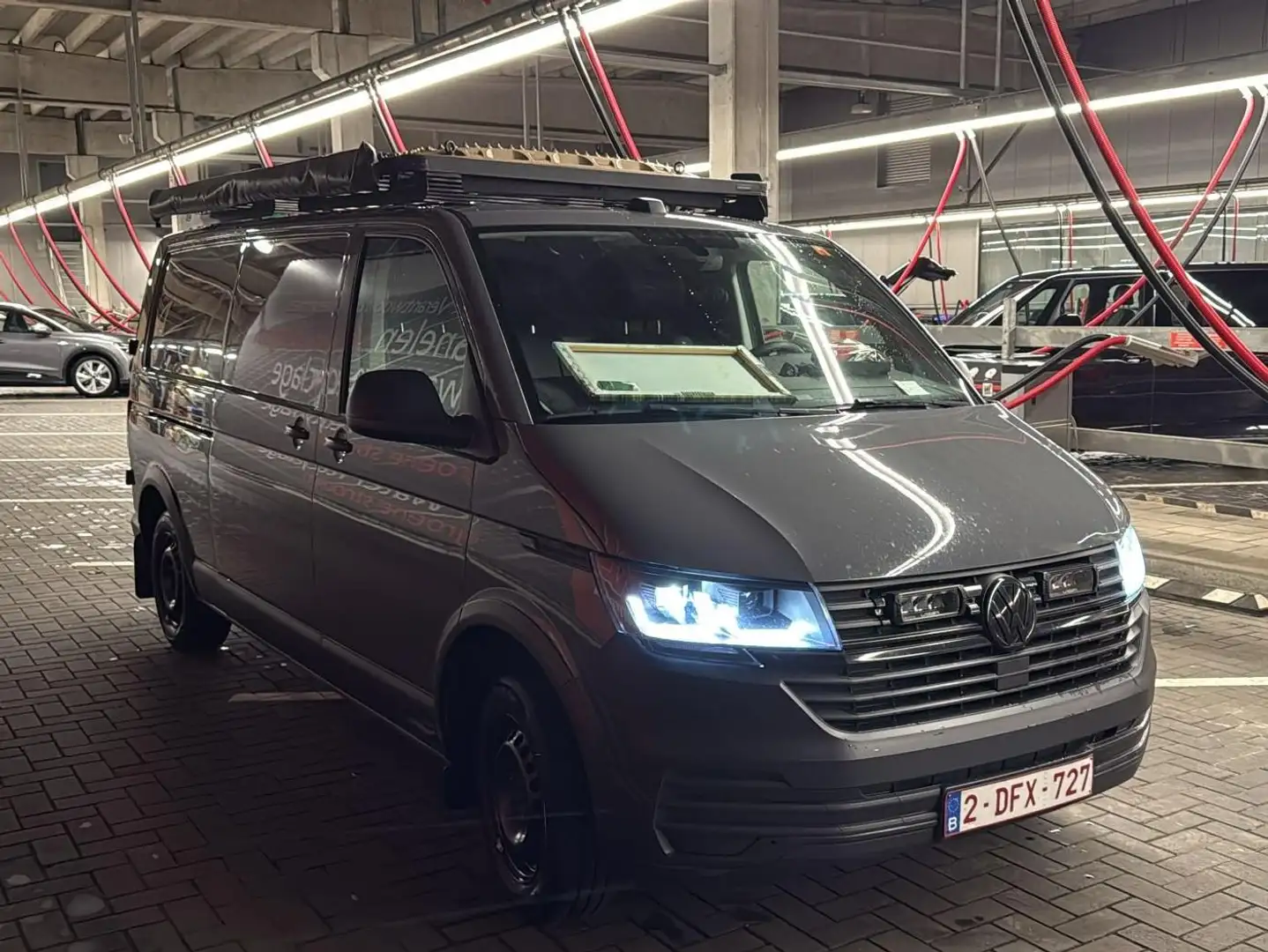 Volkswagen T6.1 Transporter Transporter T6.1 DSG Lang BTW-wagen Gris - 1