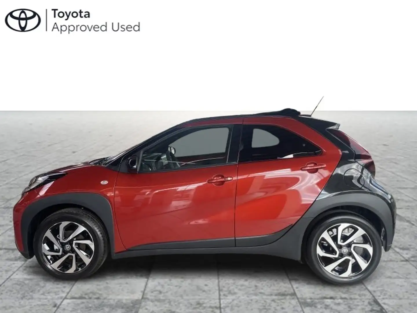 Toyota Aygo X 1.0 VVT-I Air pulse Rouge - 2