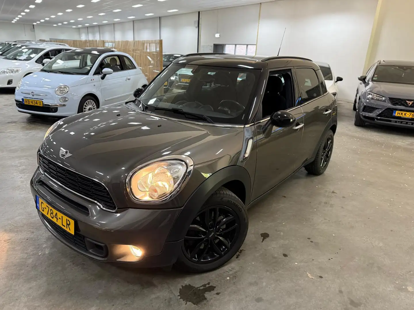 MINI Cooper S Countryman Mini 1.6 Pepper / NETTE AUTO / DEALER ONDERHOUDEN Grijs - 2