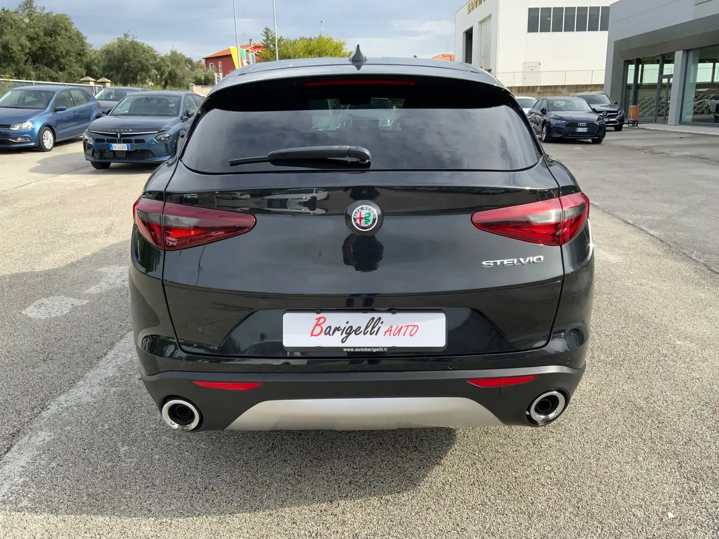 Alfa Romeo Stelvio 2.2 Turbodiesel 190 CV AT8 RWD Executive Zwart - 2