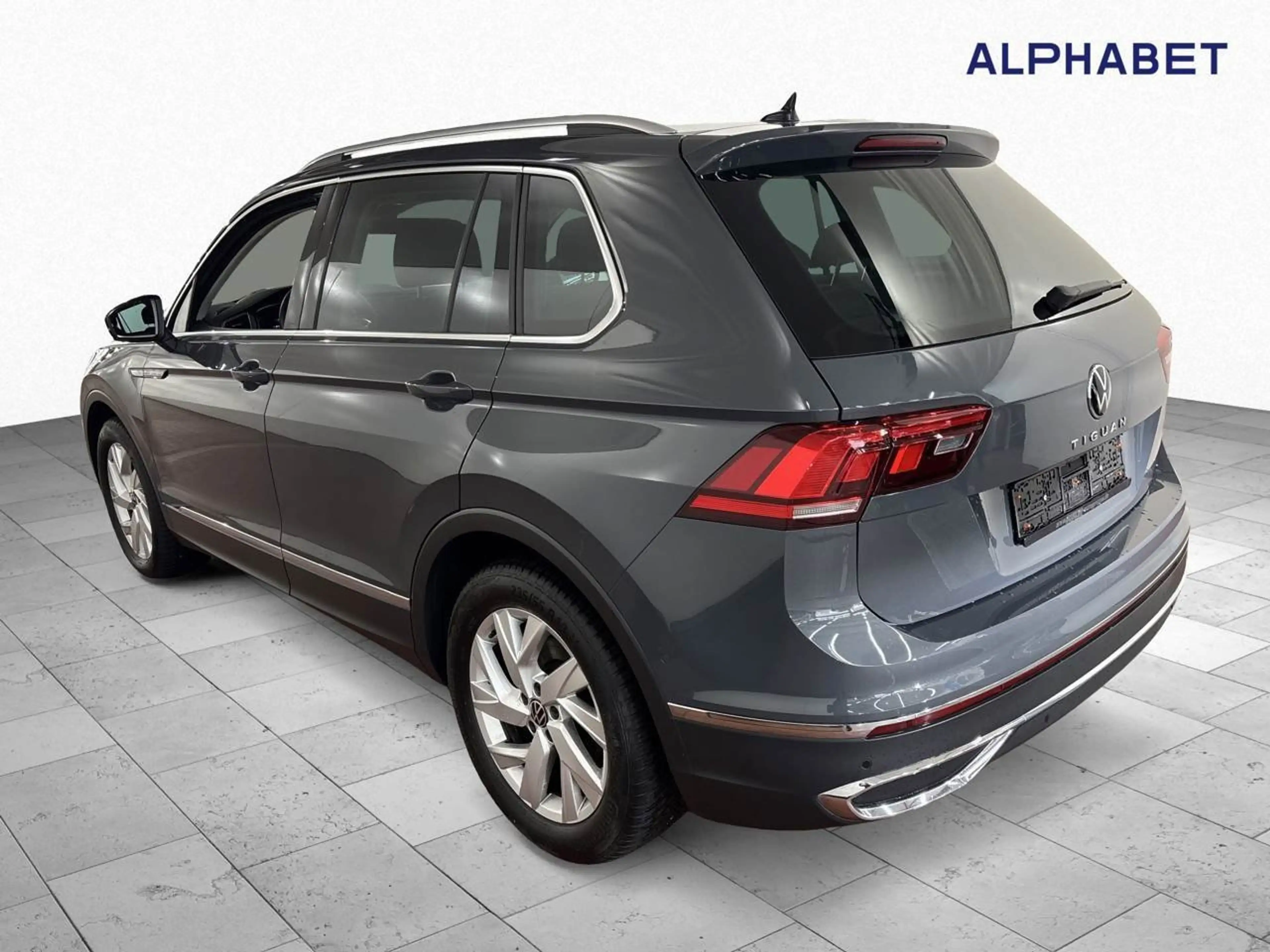 Volkswagen Tiguan 2.0 TDI Elegance Matrix 360° ACC BLIS — photo 8