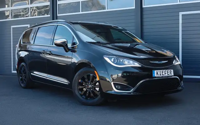 Chrysler Pacifica HYBRID LIMITED/H&K/SHZ/SBL/LHZ/TOTW/KAM