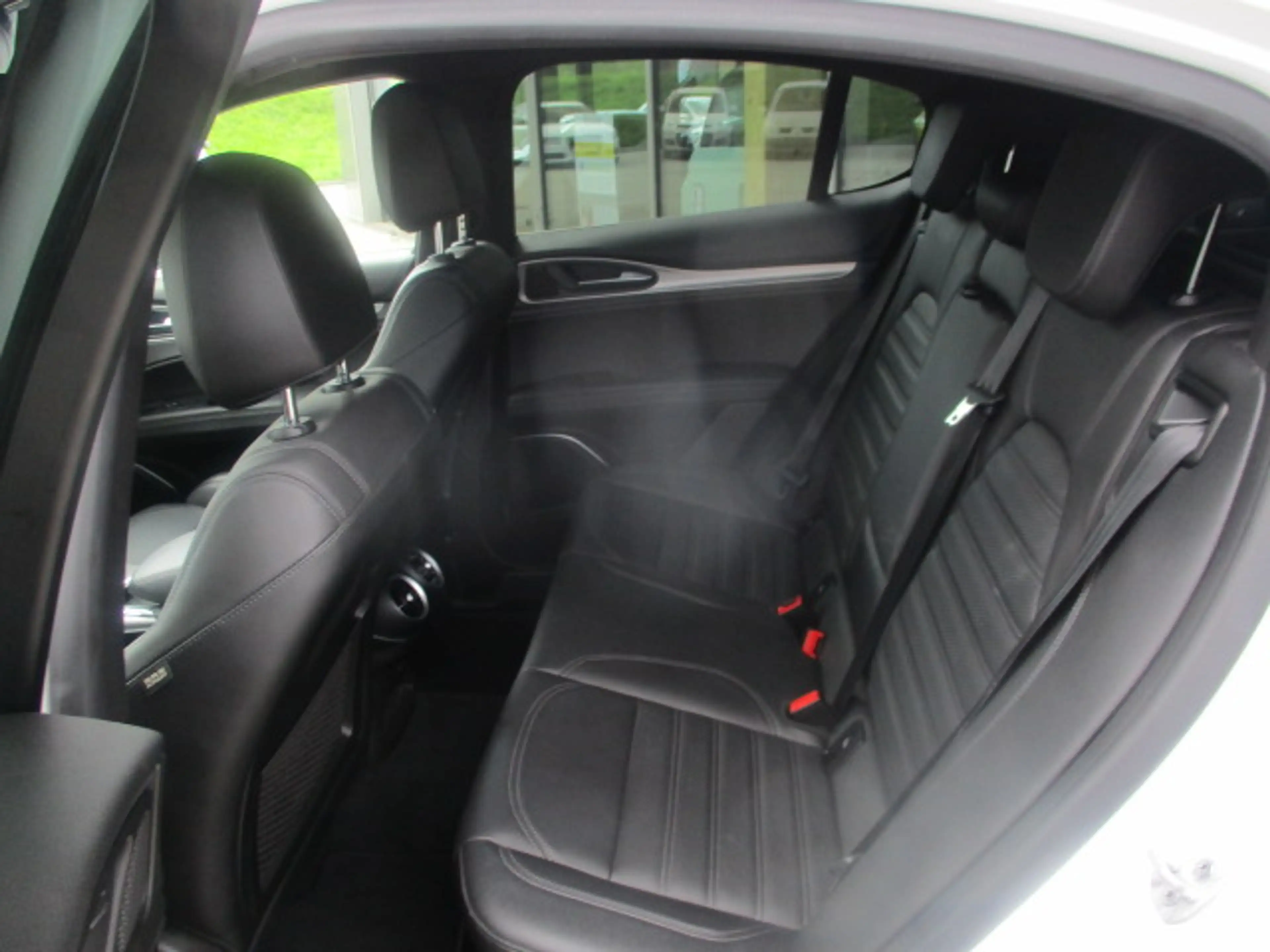 Alfa Romeo Stelvio Veloce Q4 AHK — photo 10