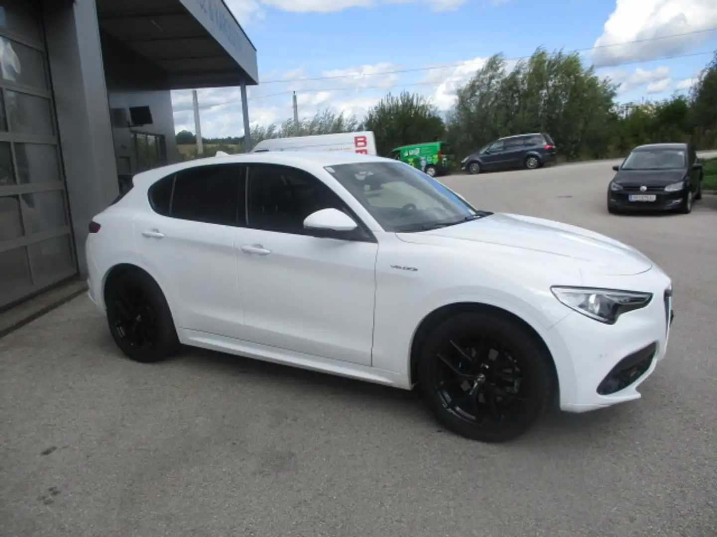Alfa Romeo Stelvio Veloce Q4 AHK Weiß - 2