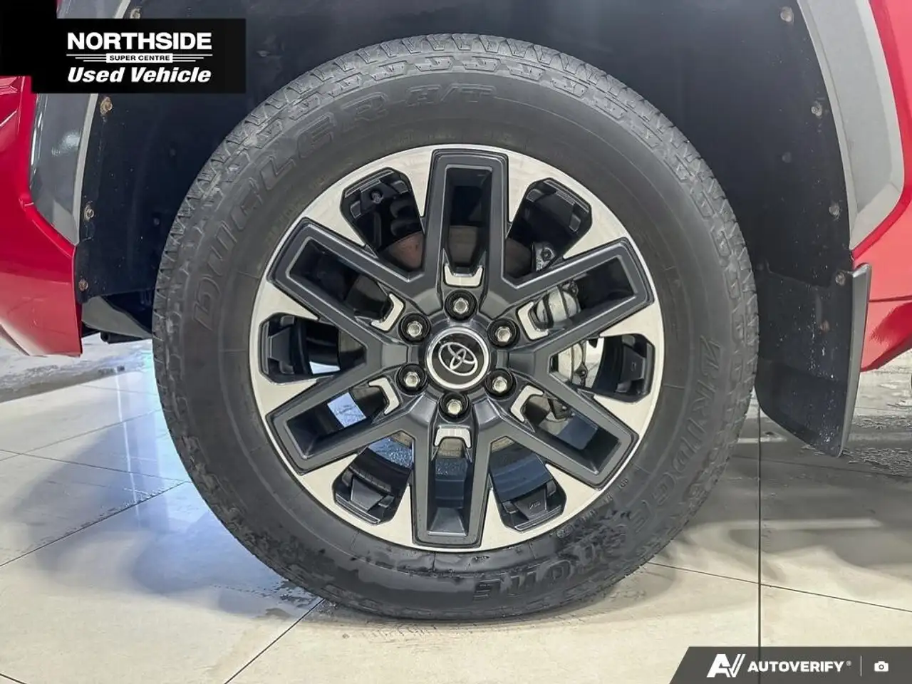 Toyota Tundra снимка Toyota Tundra