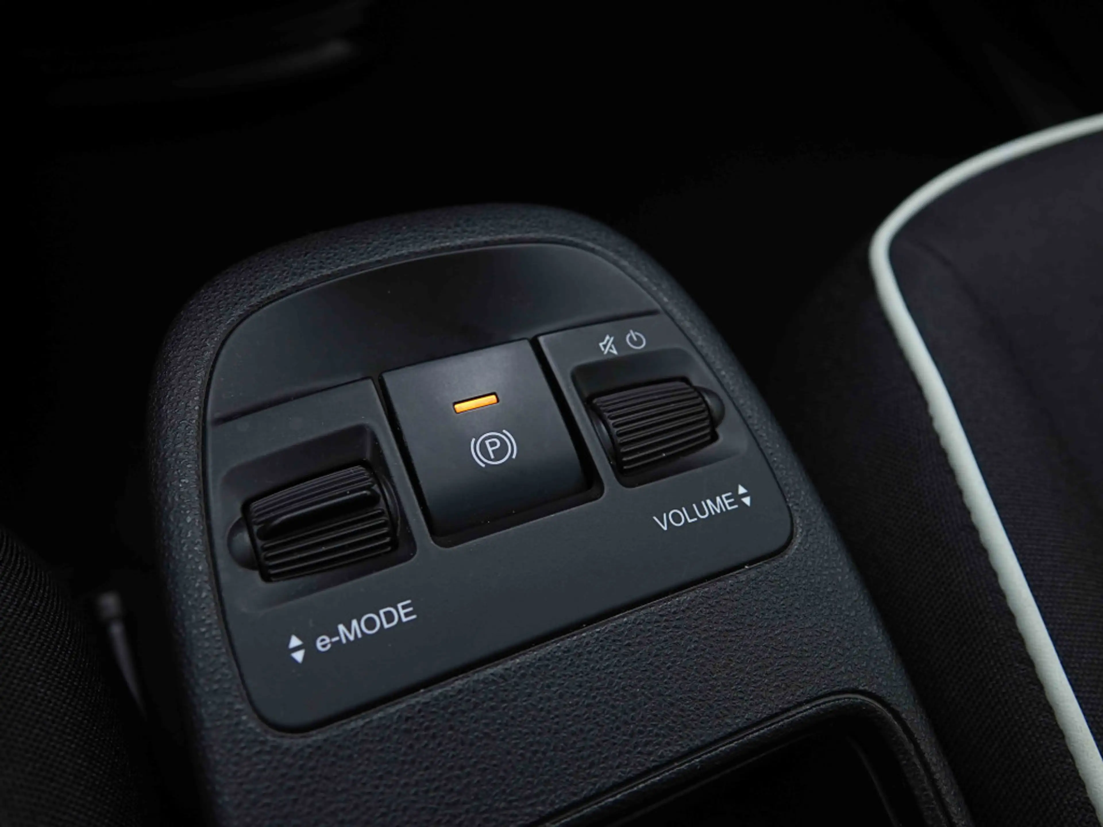 Fiat 500e 42 kWh 118 EV WLTP 320 | Style Pack | AUTO AIRCO | ALU16 — photo 14