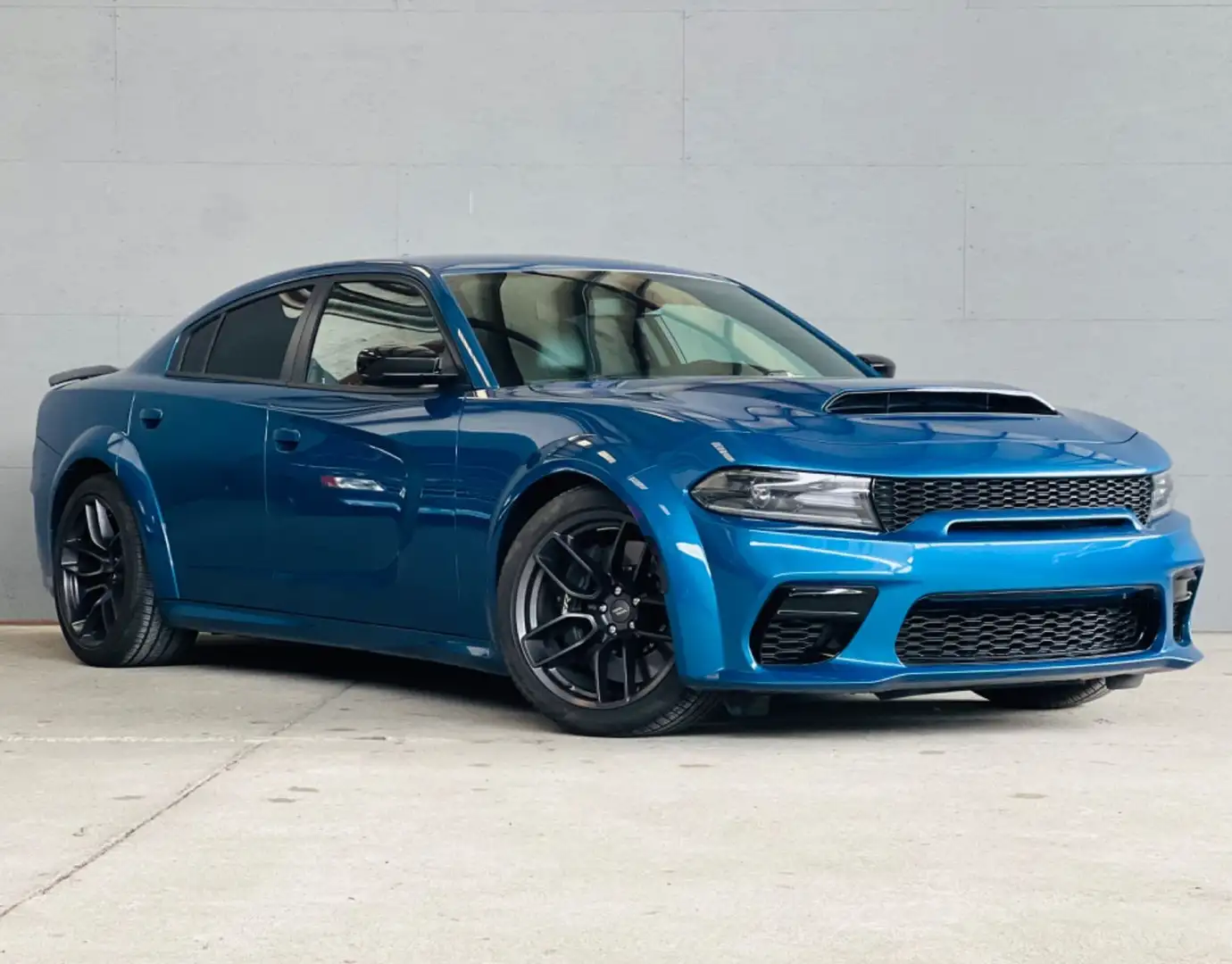 Dodge Charger 6.4 V8 SRT Scat Pack *Widebody ab Werk* Modrá - 2