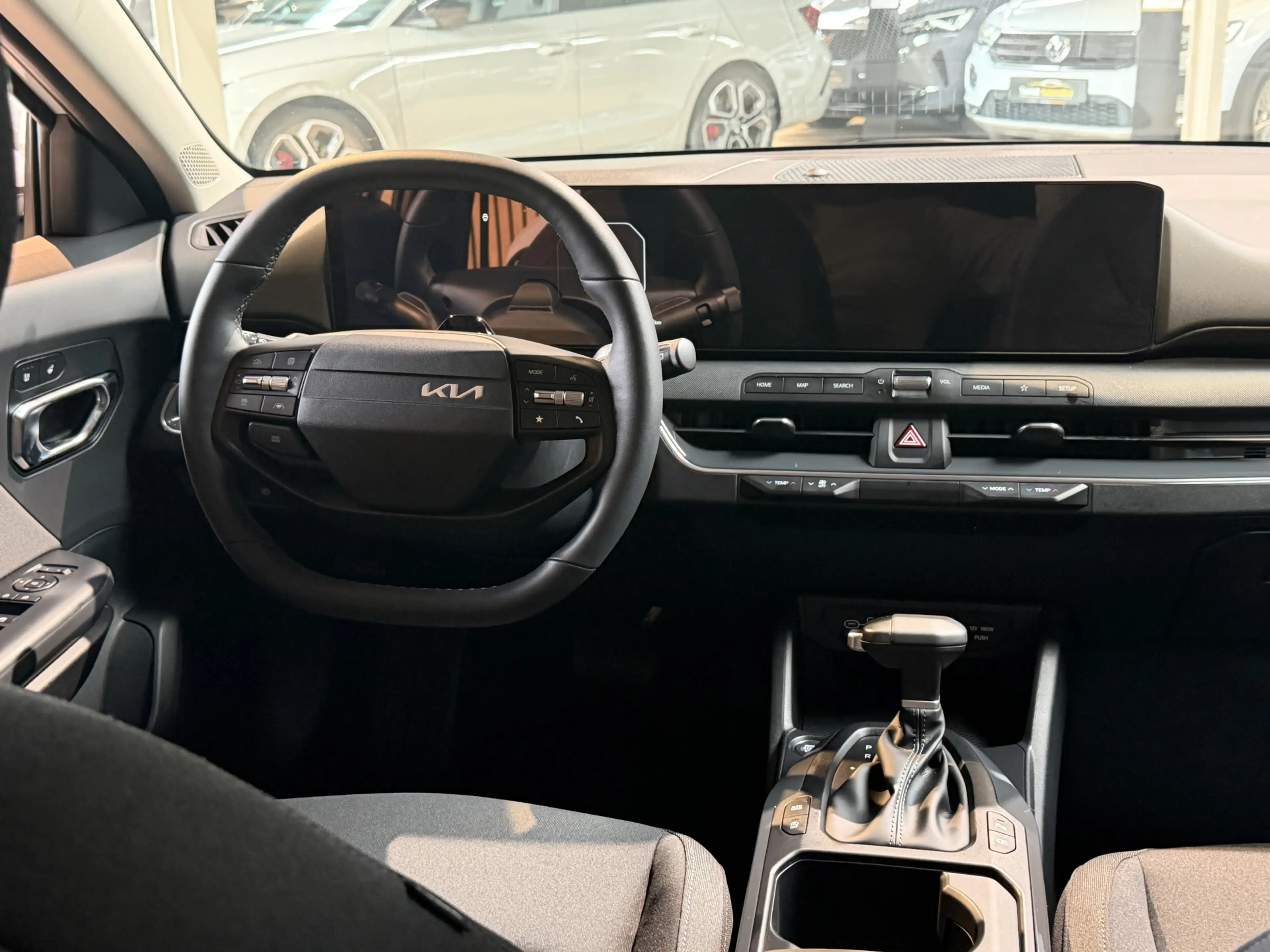 Kia K4 Sportswagon 1.6 T-GDi GT-Line Launch Edition — photo 22