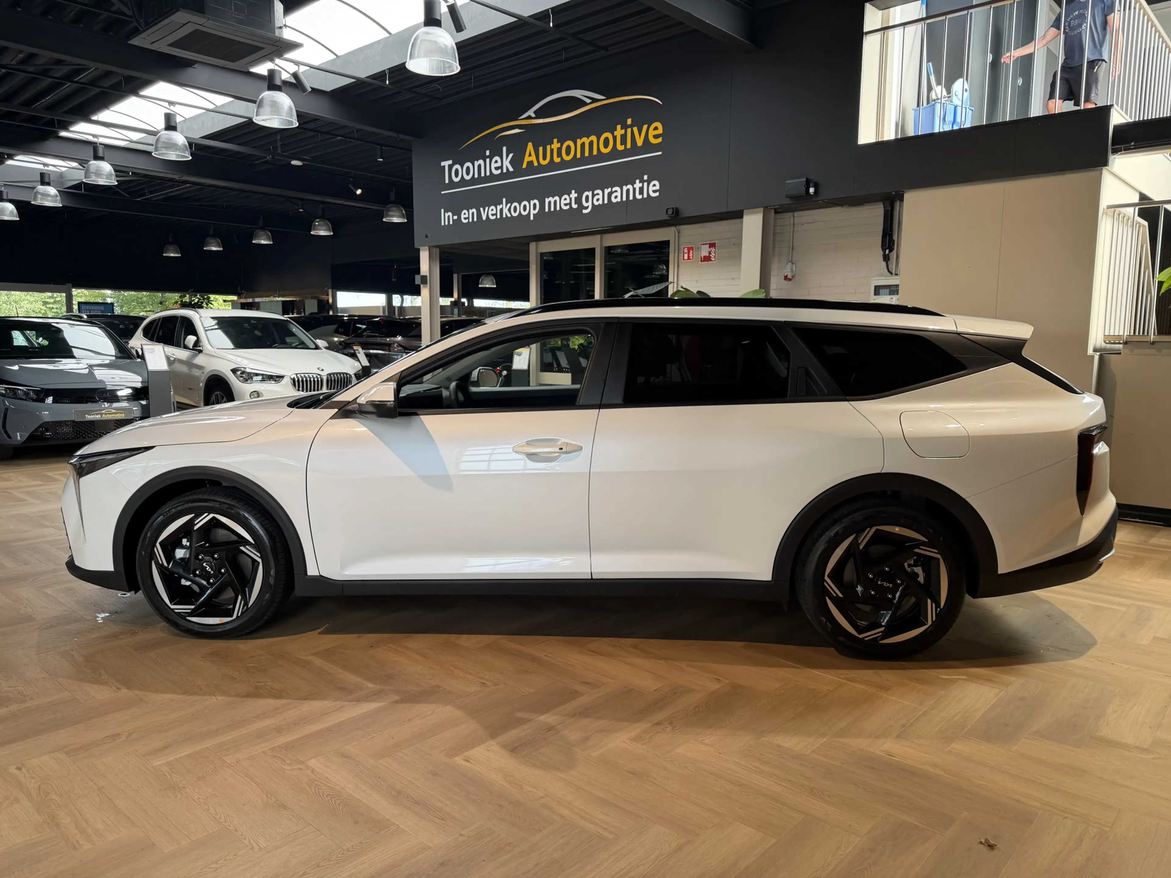 Kia K4 Sportswagon 1.6 T-GDi GT-Line Launch Edition — photo 6