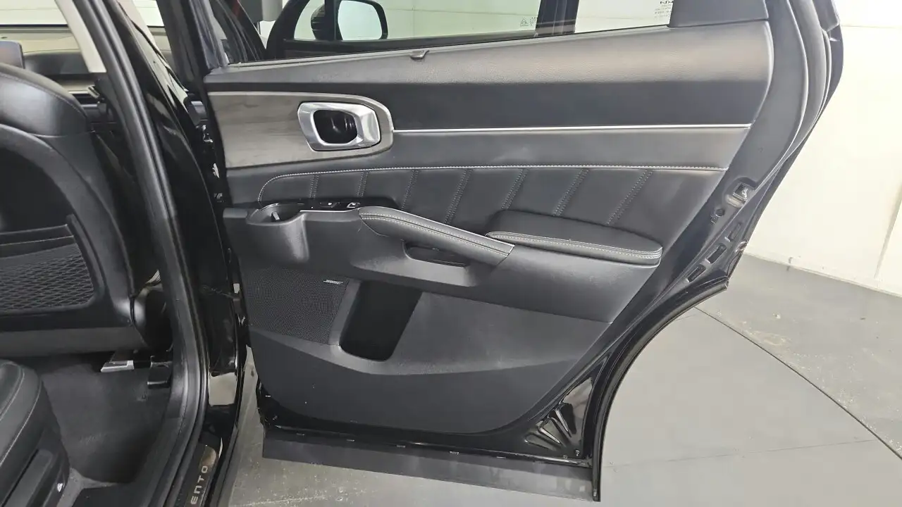 Kia Sorento снимка Kia Sorento