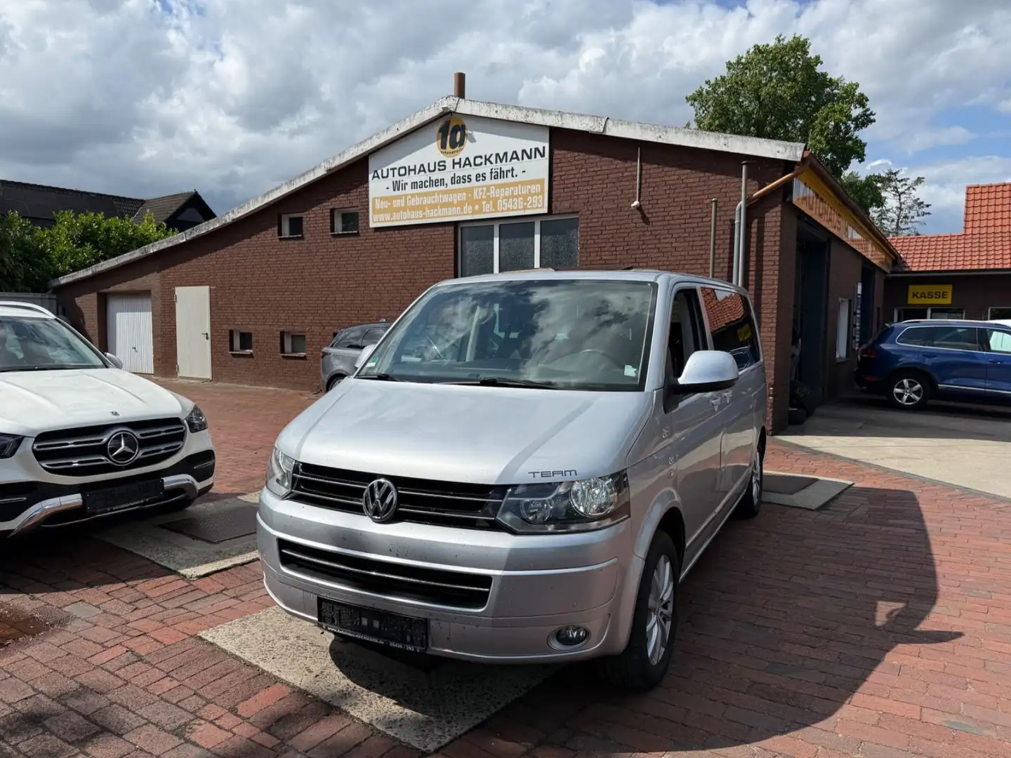 Volkswagen T5 Multivan 2.0 TEAM 7-Sitze+AHK+Navi+LED Argent - 1