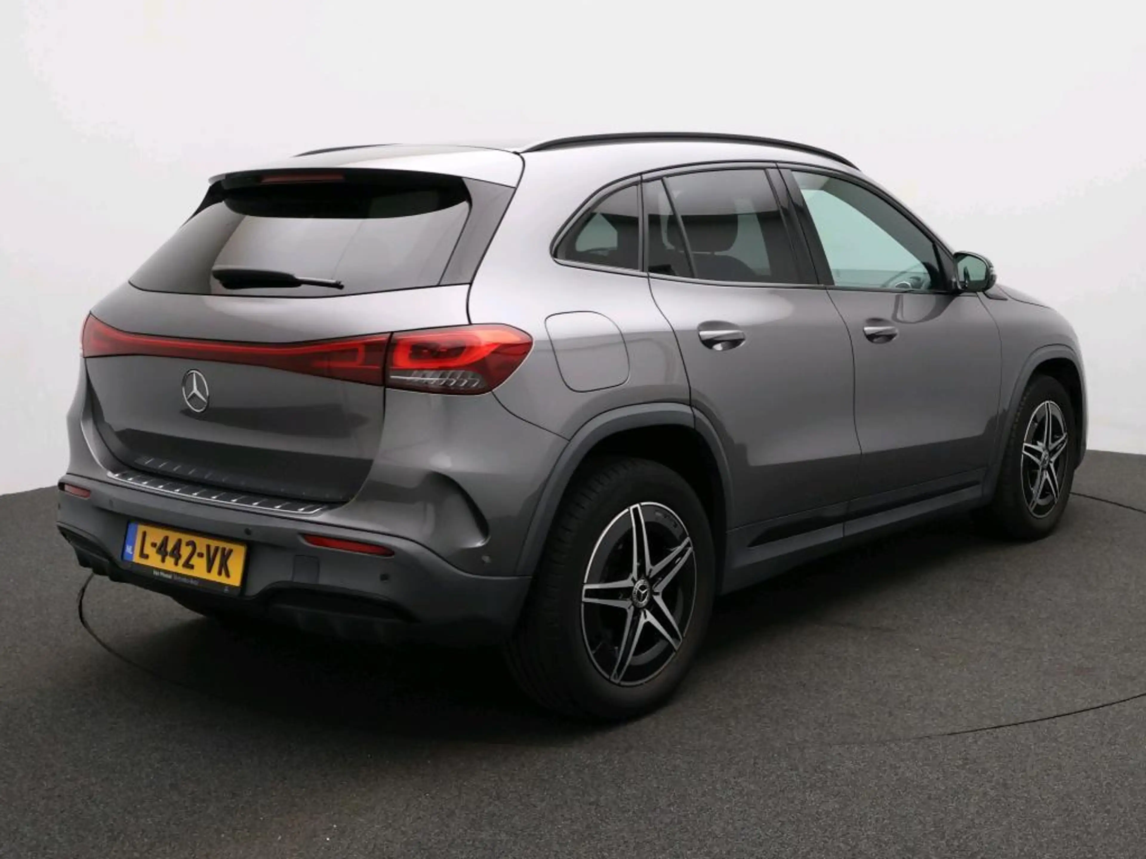 Mercedes-Benz EQA 250 Business Solution AMG 67 kWh / Night/ Sfeerverlich — photo 3