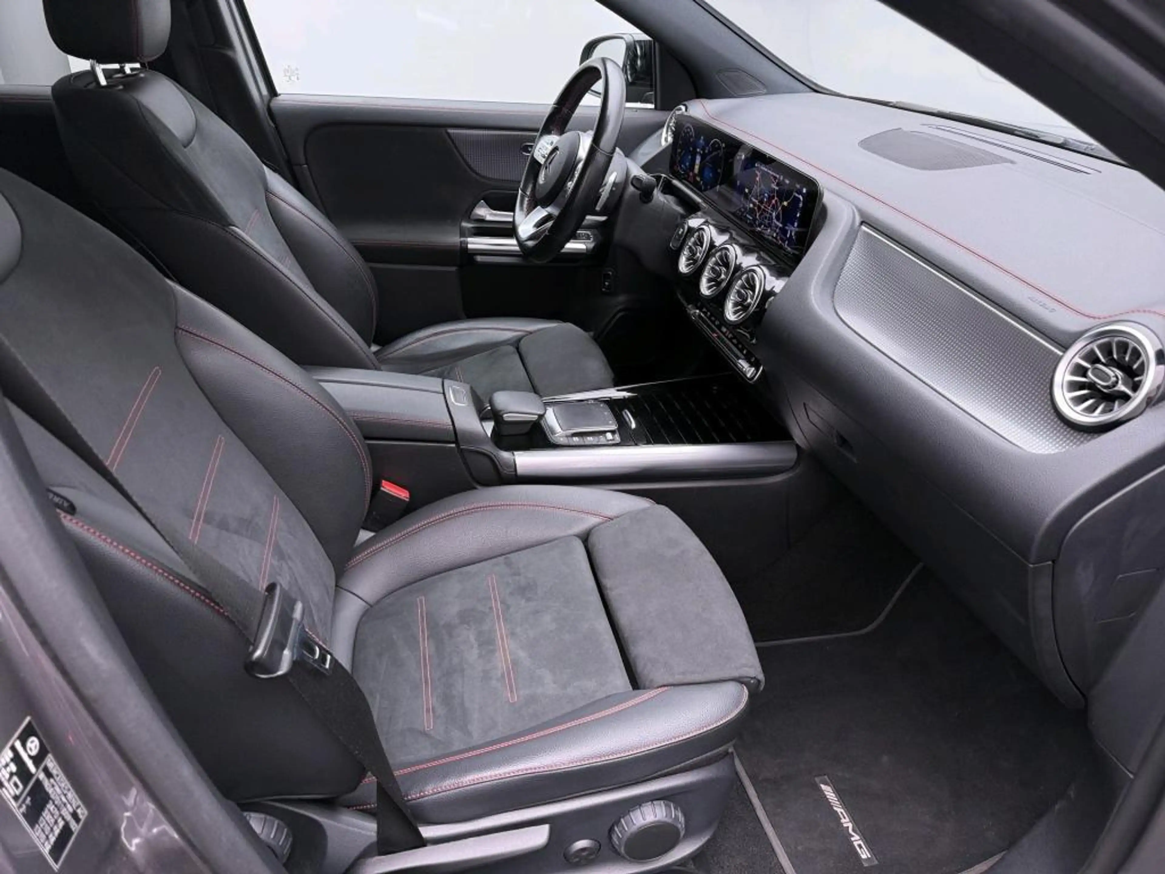 Mercedes-Benz EQA 250 Business Solution AMG 67 kWh / Night/ Sfeerverlich — photo 2