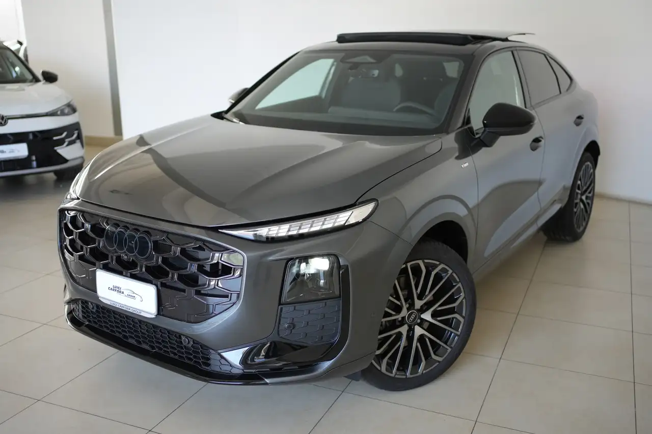 Audi Q3 SPB TDI 110 kW S tronic S Line edition + tetto apribile