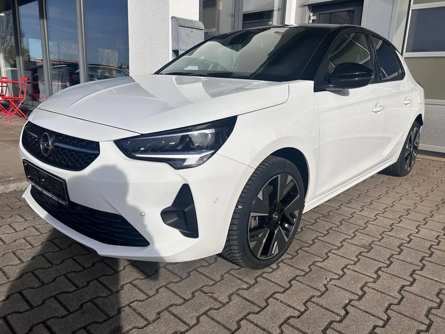 Opel Corsa F e GS Line Kamera LED Navi CarPlay DAB Weiß - 2