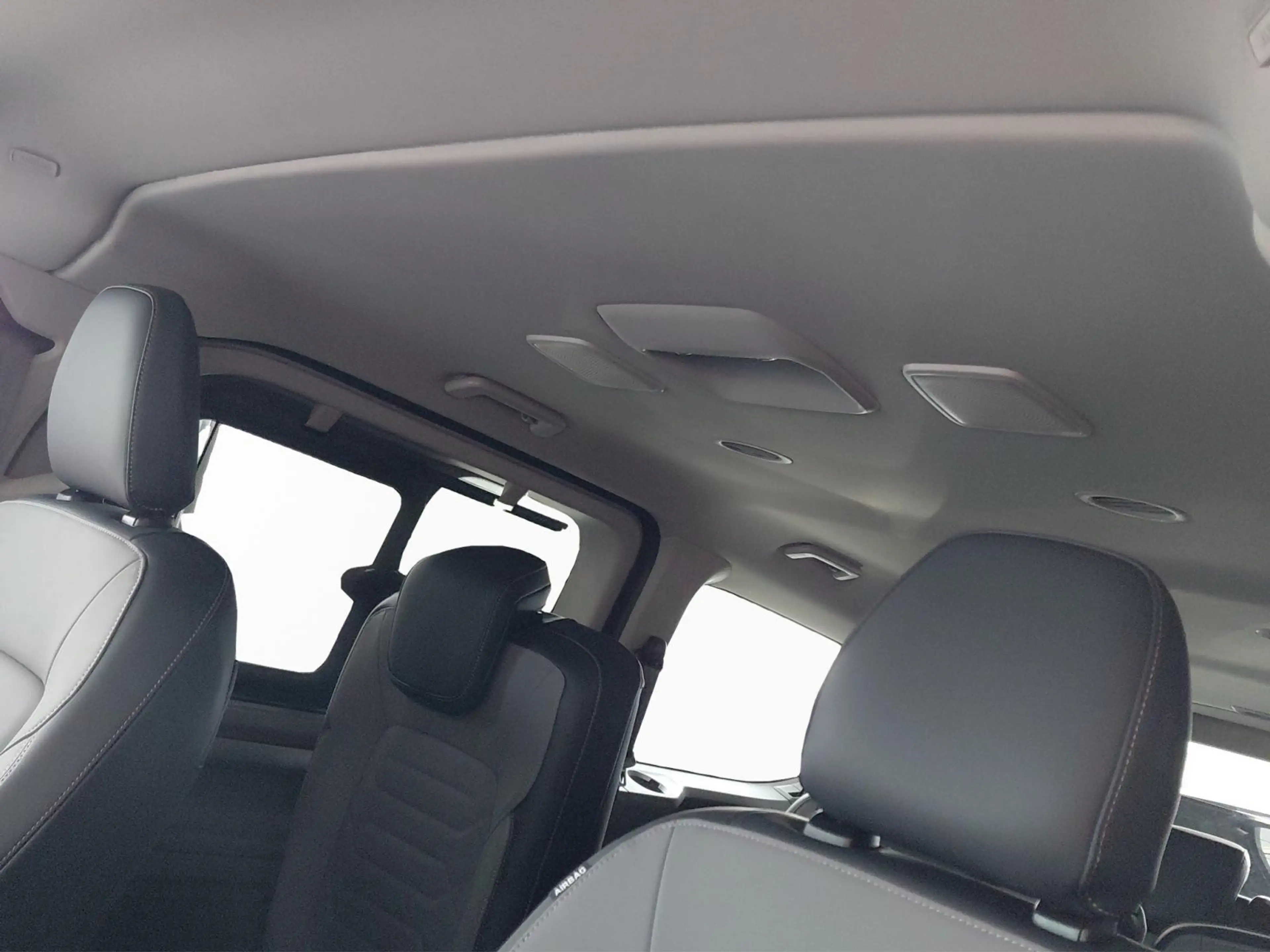 Volkswagen T7 Caravelle TDI Kurz DSG — photo 14