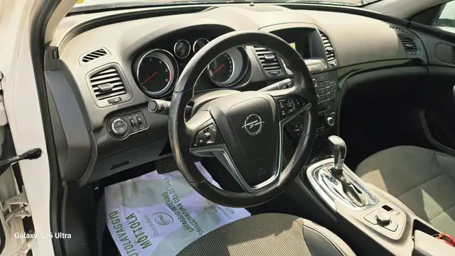 Opel Insignia view 8
