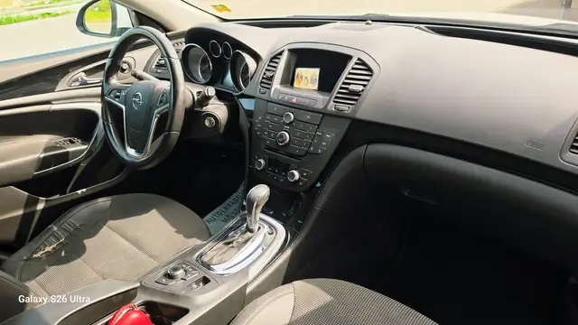 Opel Insignia view 17