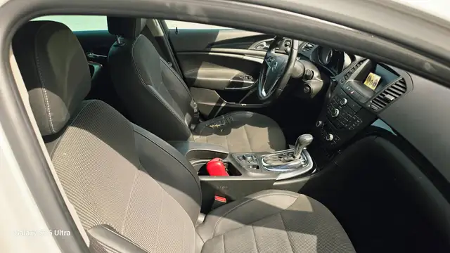 Opel Insignia view 18