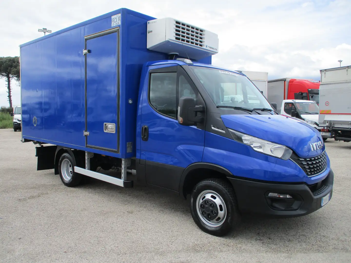 Iveco Daily 35C14 2.6 140CV E6D HY-MATIC FRIGO FRCX 07/2026 7P Azul - 1