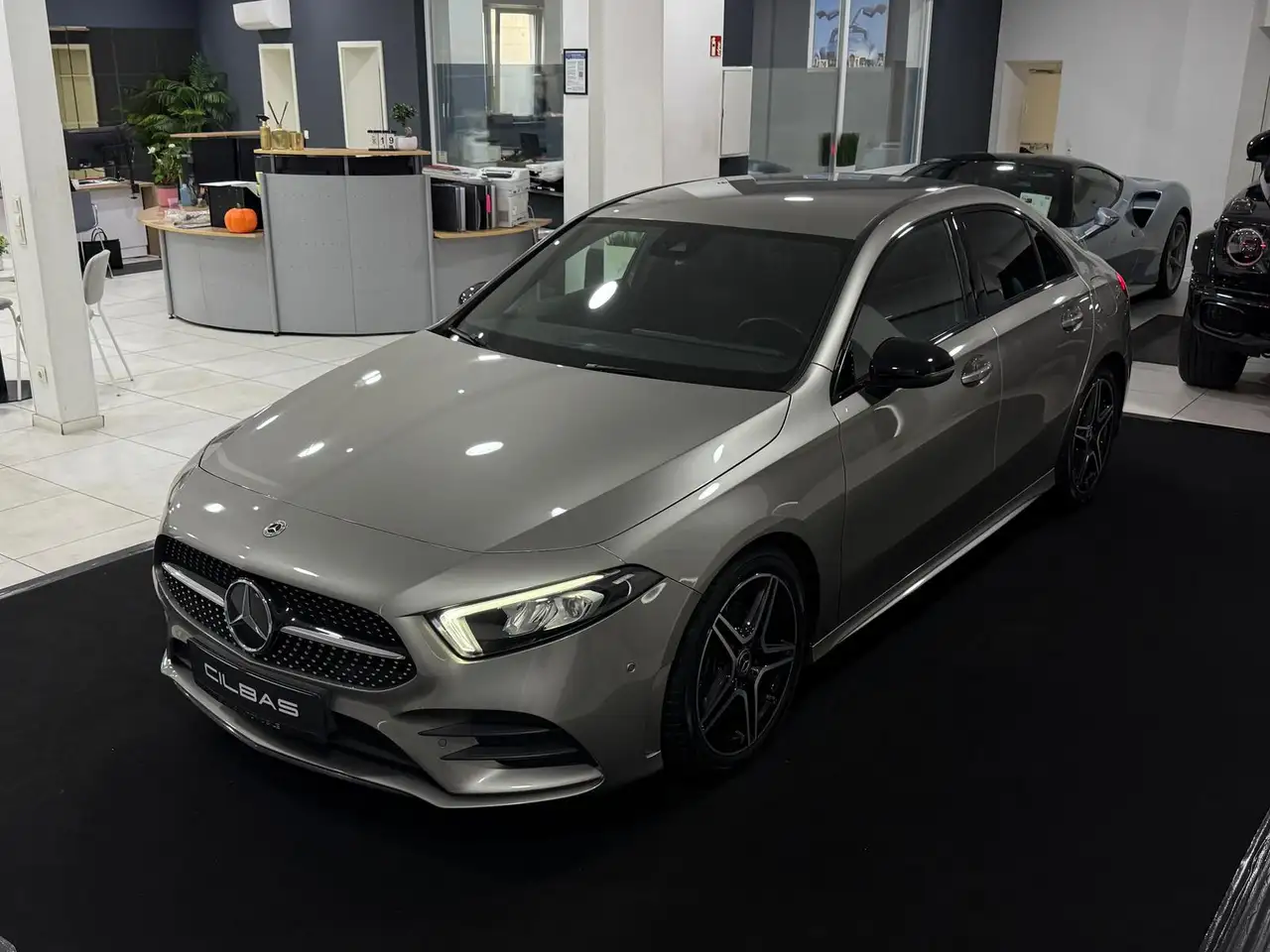 Mercedes-Benz A 200