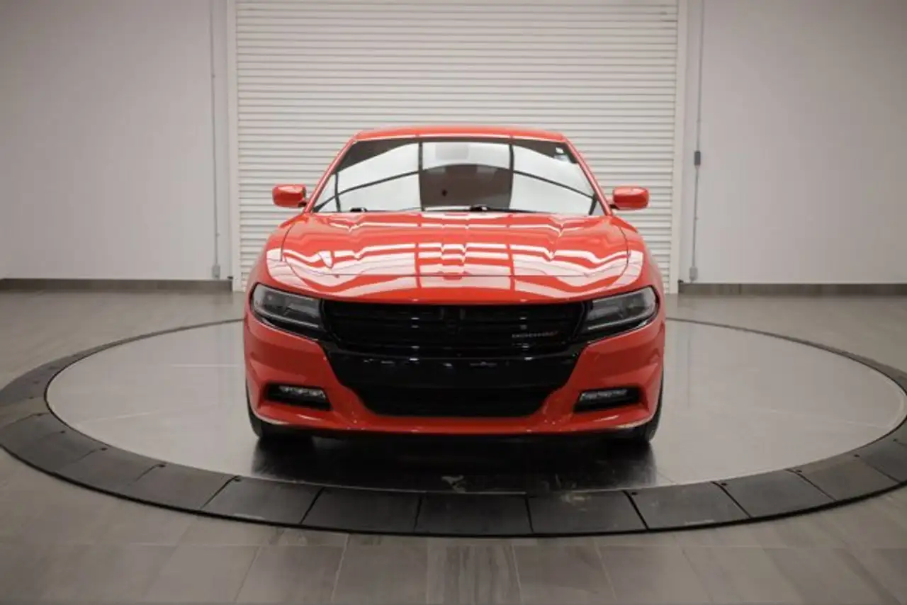 Dodge Charger снимка Dodge Charger