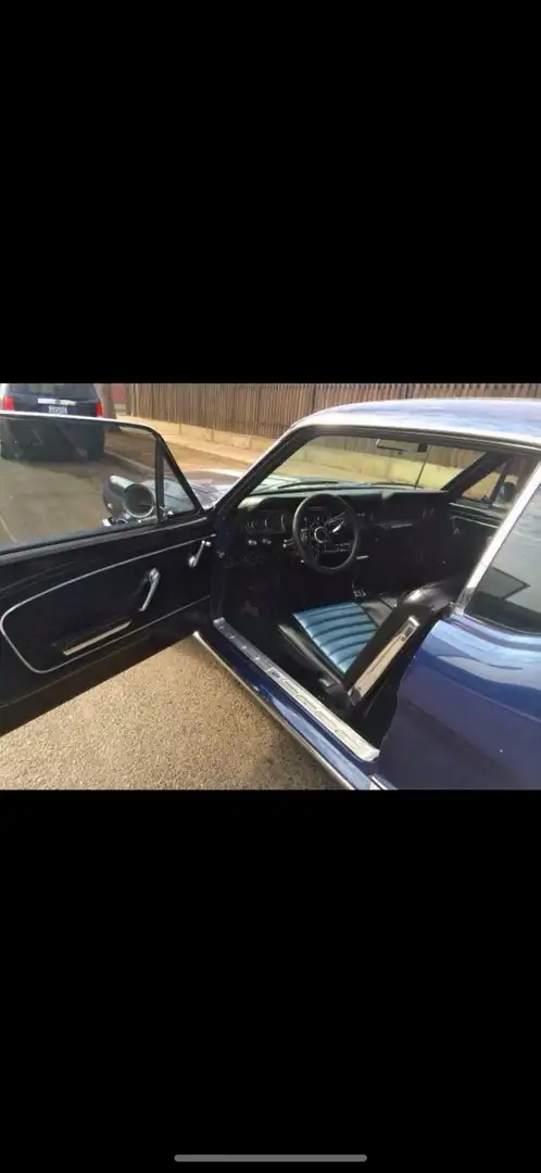 Ford Mustang Bleu - 2