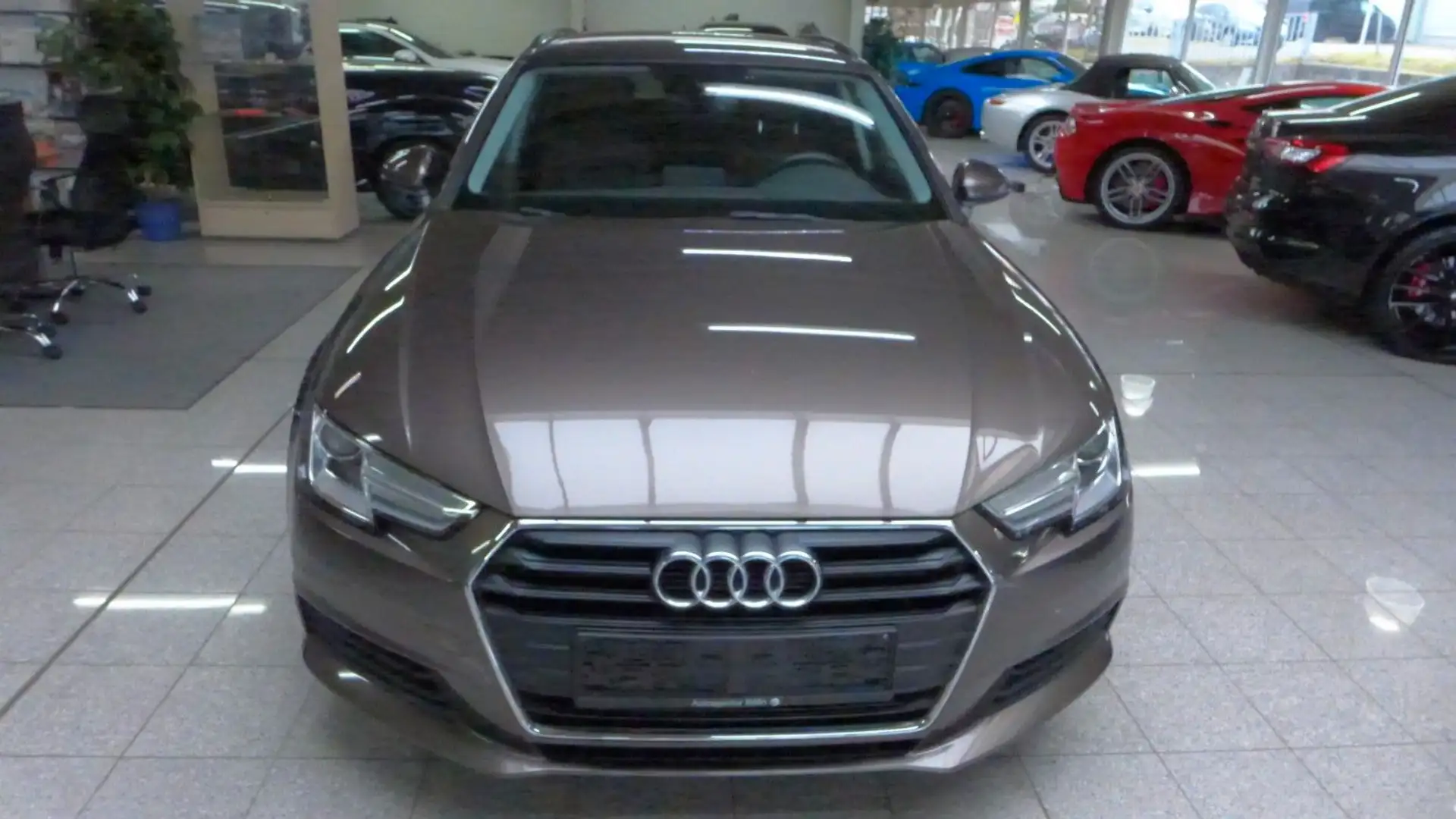 Audi A4 Avant Basis Ultra-LEDER-NAVI-SPORTFAHR Braun - 2