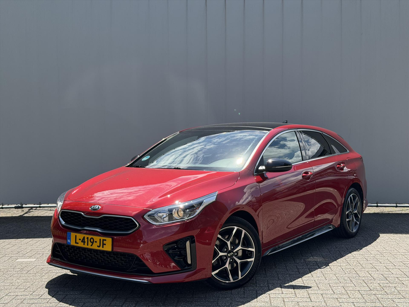 Kia ProCeed / pro_cee'd 1.5 T-GDi 160pk MHEV DCT7 GT-Line Edition — photo 2