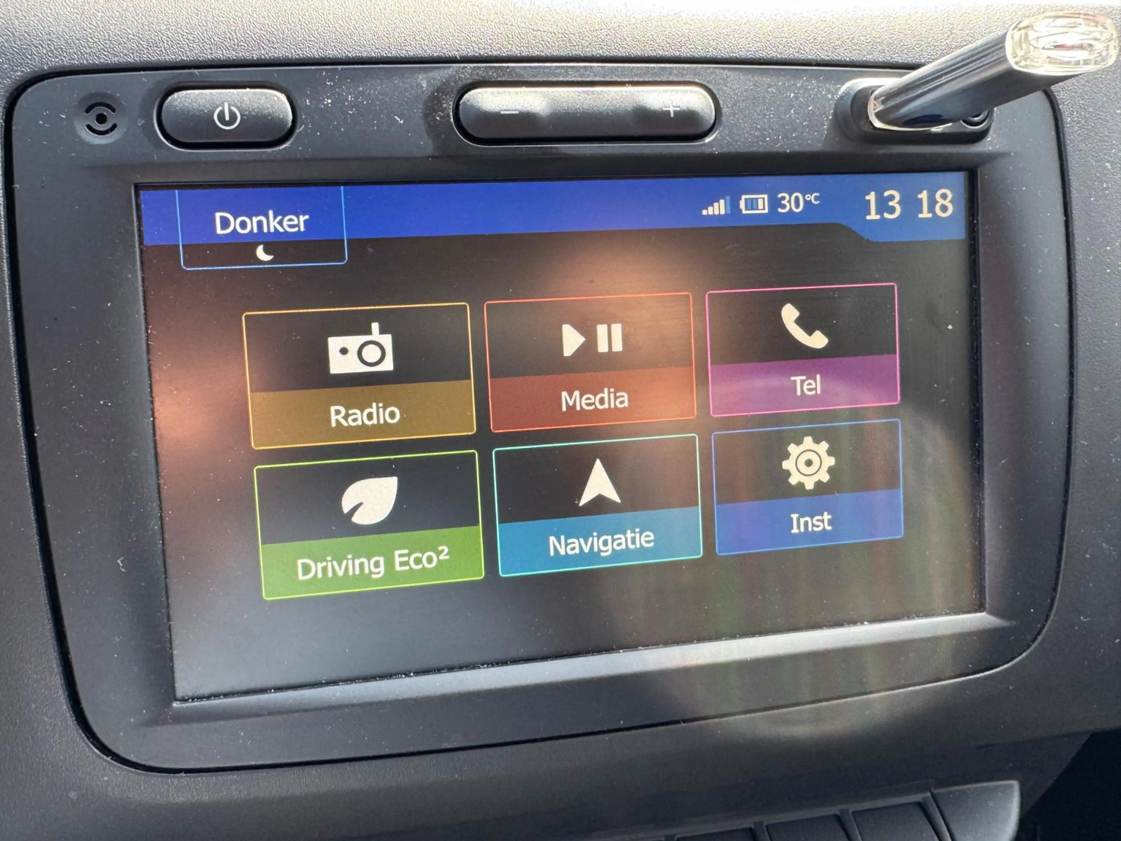 Dacia Duster TCe 90 Prestige | Trekhaak | Navigatie | Climate C — photo 9