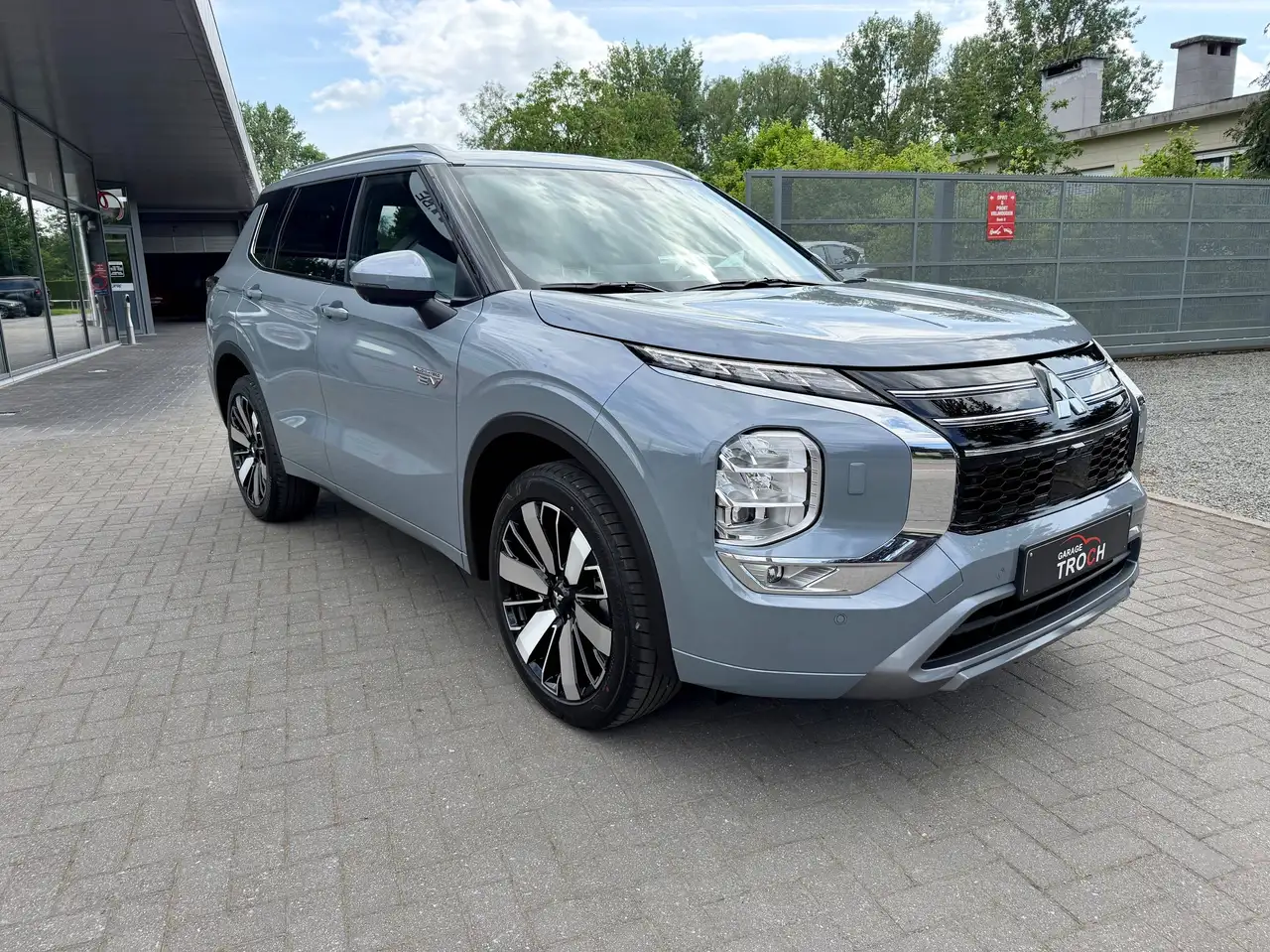 Mitsubishi Outlander 2026