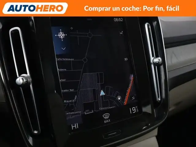 Volvo XC40 view 21