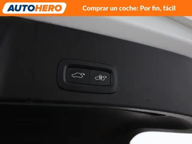 Volvo XC40 view 28