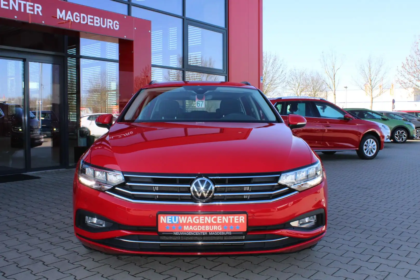 Volkswagen Passat Variant Passat 2.0TDI Business *LED*NAVI*KAMERA*ACC*SHZ* Rot - 2