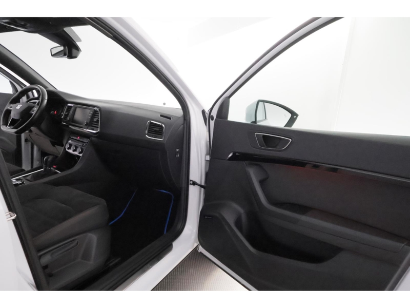 SEAT Ateca 2.0TSI 4Drive DSG FR+LED+NAVI+PANO+KAMERA — photo 22