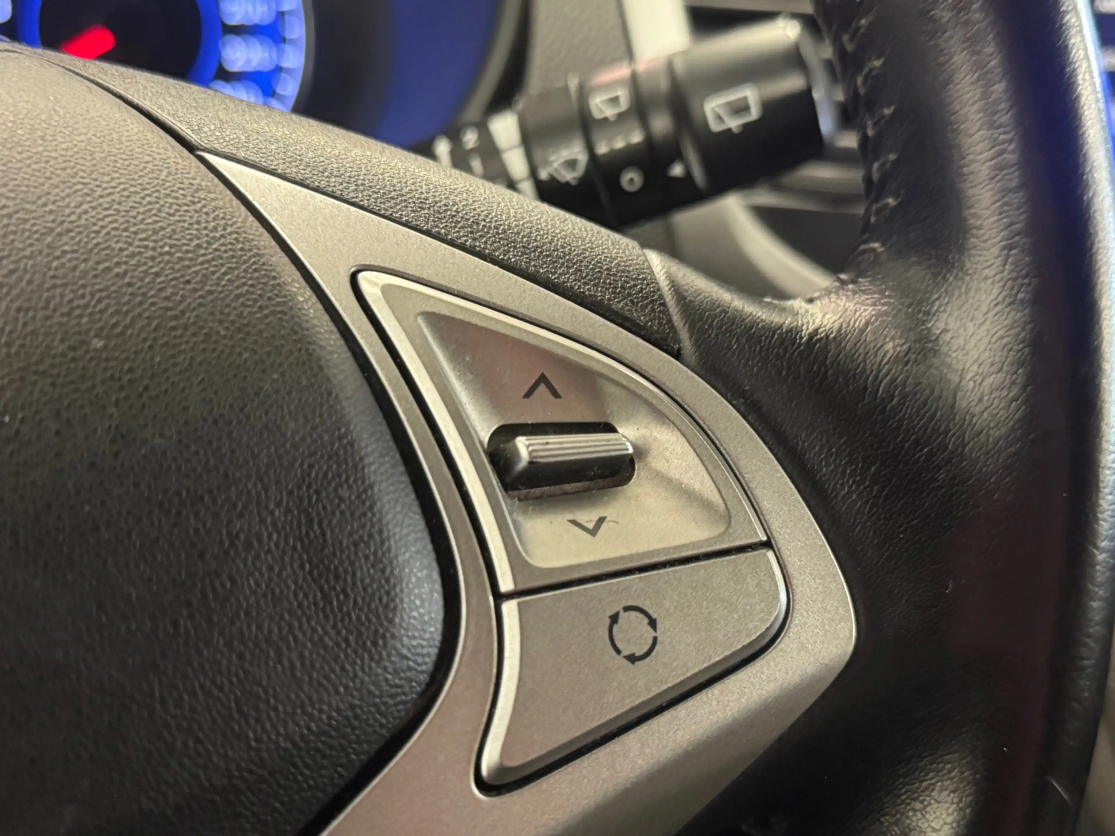 Hyundai iX20 1.6i i-Motion Parkeerhulp All season banden APK 2- — photo 14