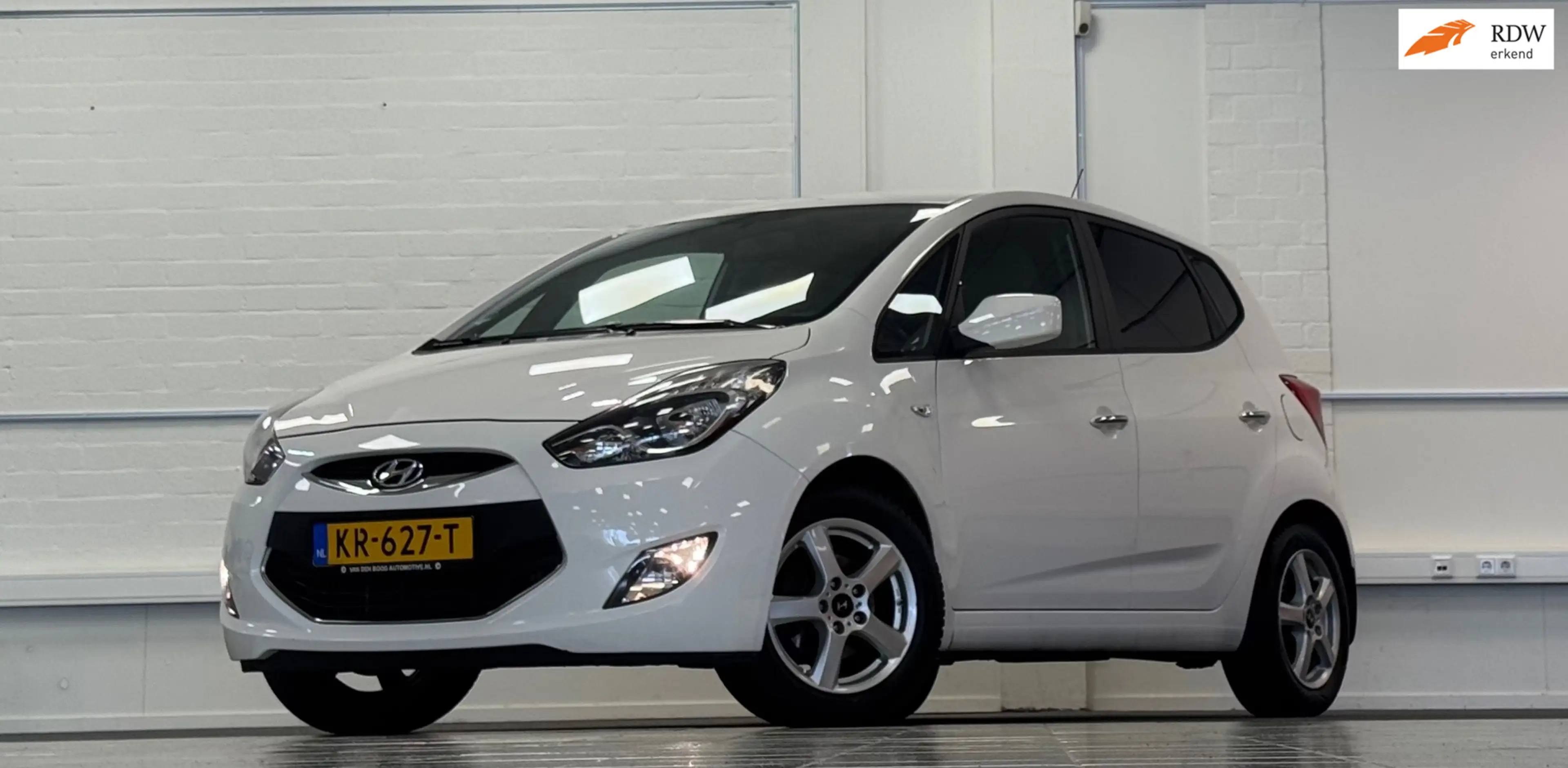 Hyundai iX20 1.6i i-Motion Parkeerhulp All season banden APK 2-