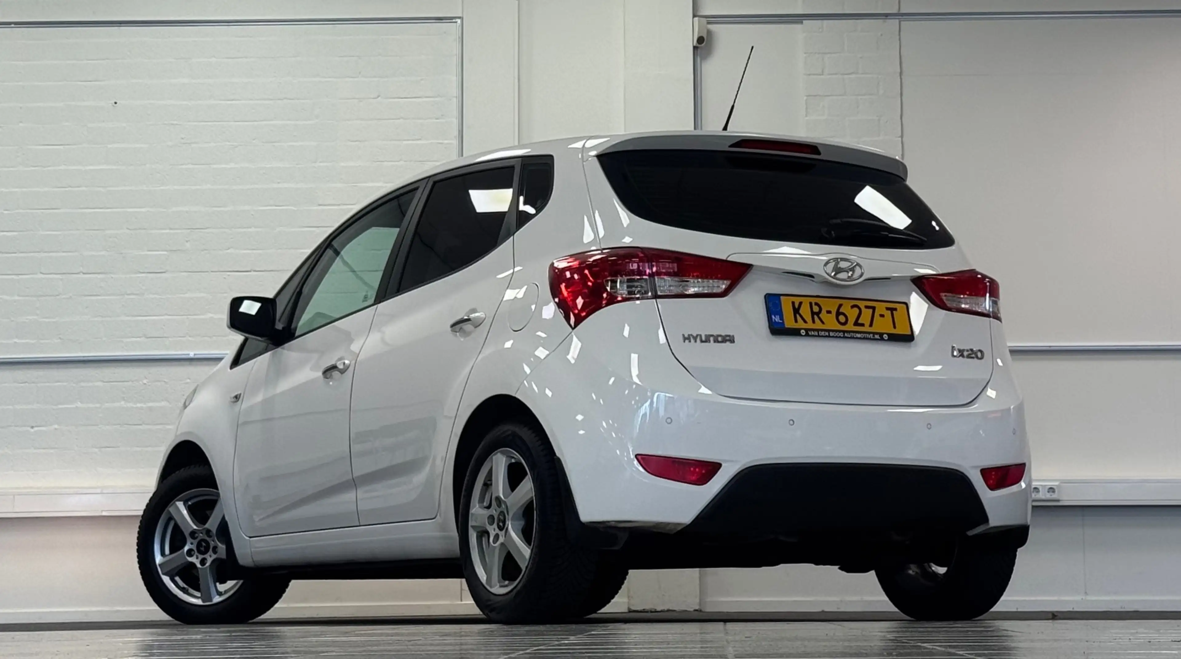 Hyundai iX20 1.6i i-Motion Parkeerhulp All season banden APK 2- — photo 6