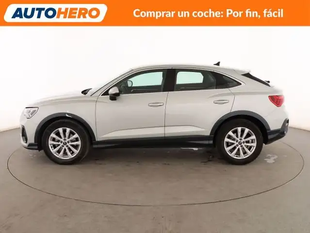 Audi Q3 view 3