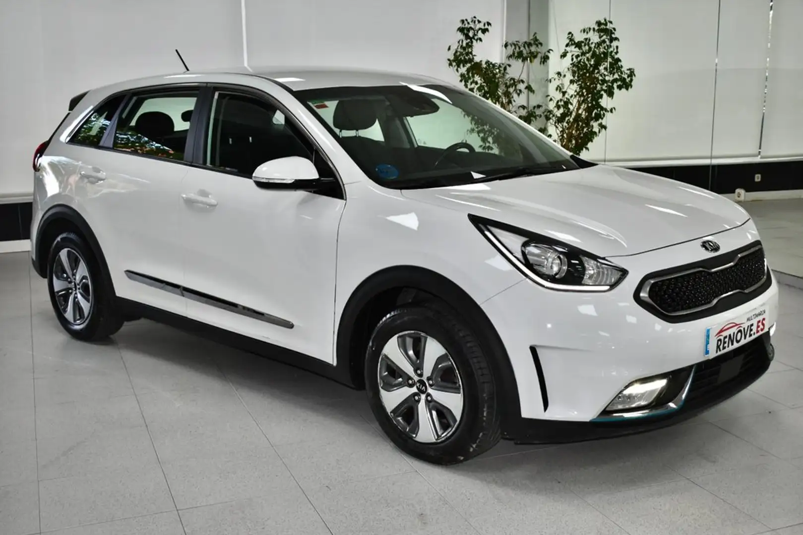 Kia Niro 1.6 GDi PHEV 104kW (141CV) Concept Blanc - 2