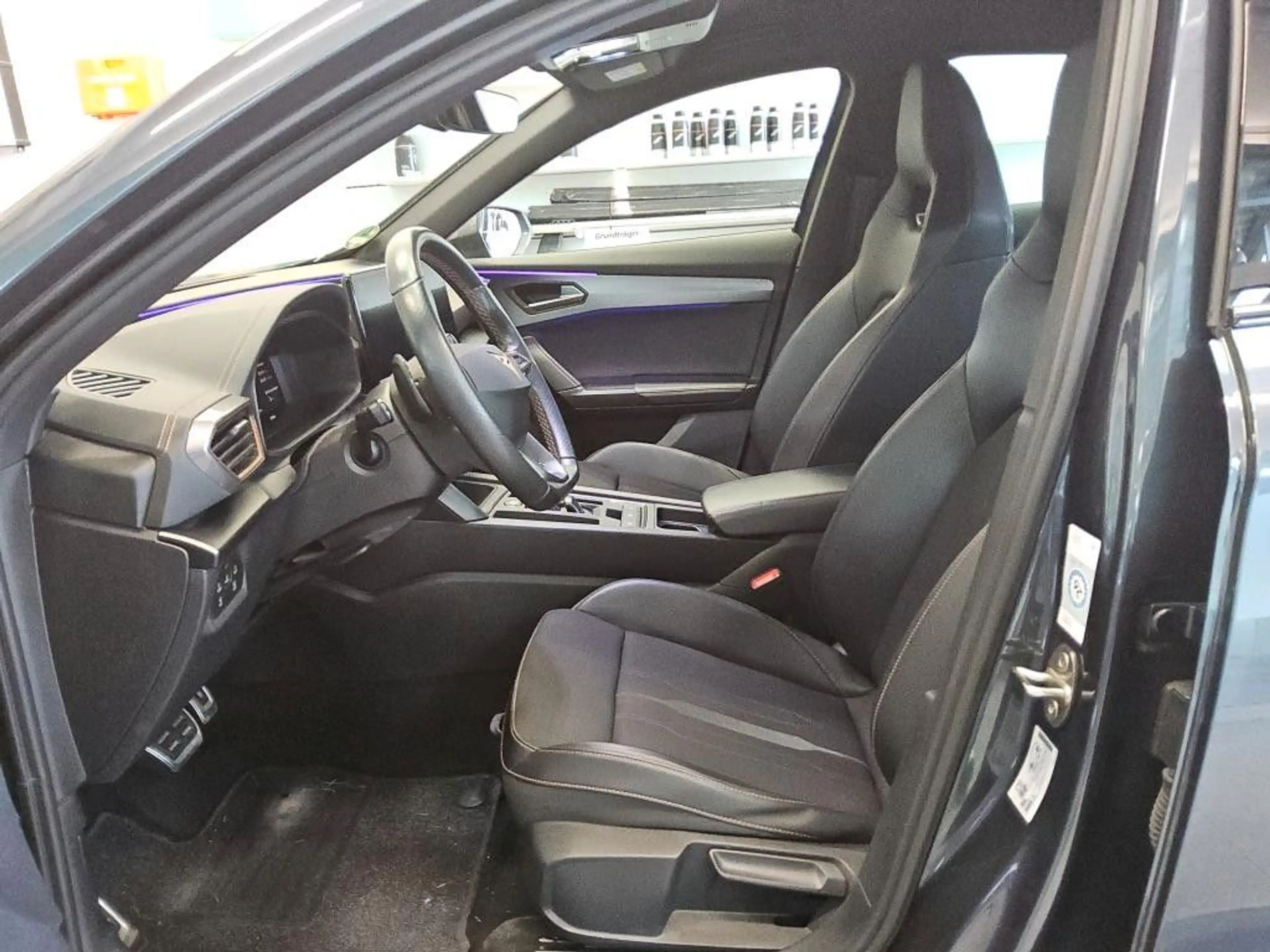 CUPRA Formentor VZ 1.4e/TSI Navi SHZ ACC LED PDC — photo 5